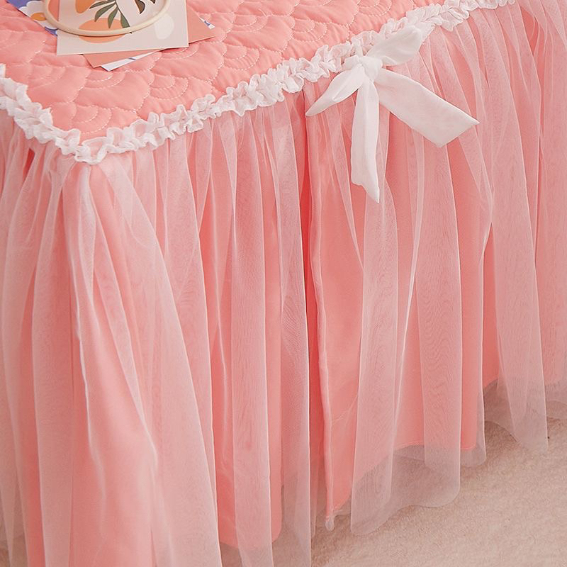 Khăn trải bàn nơ ren công chúa