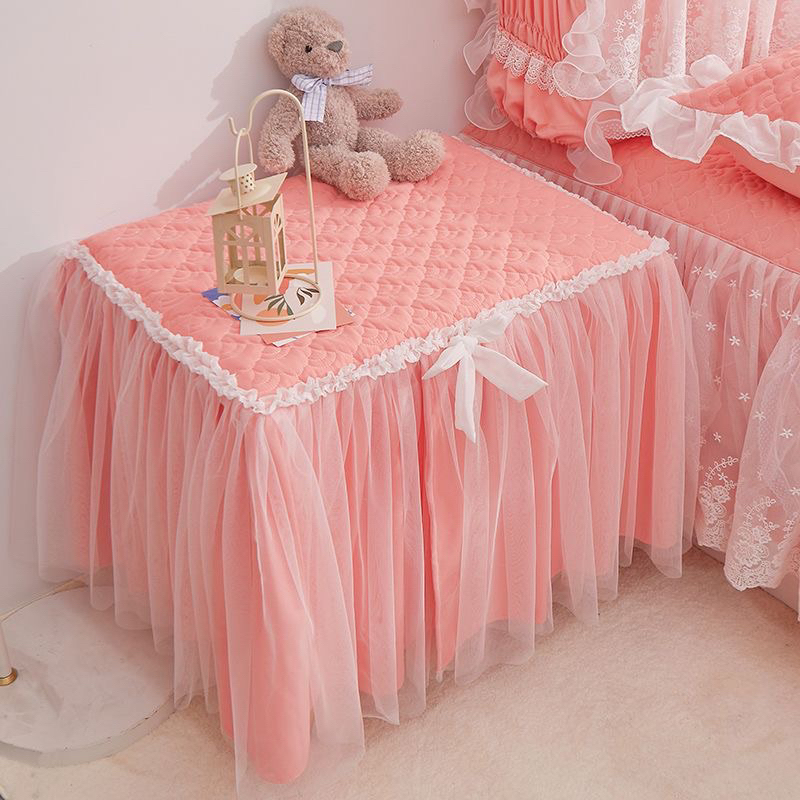 Khăn trải bàn nơ ren công chúa