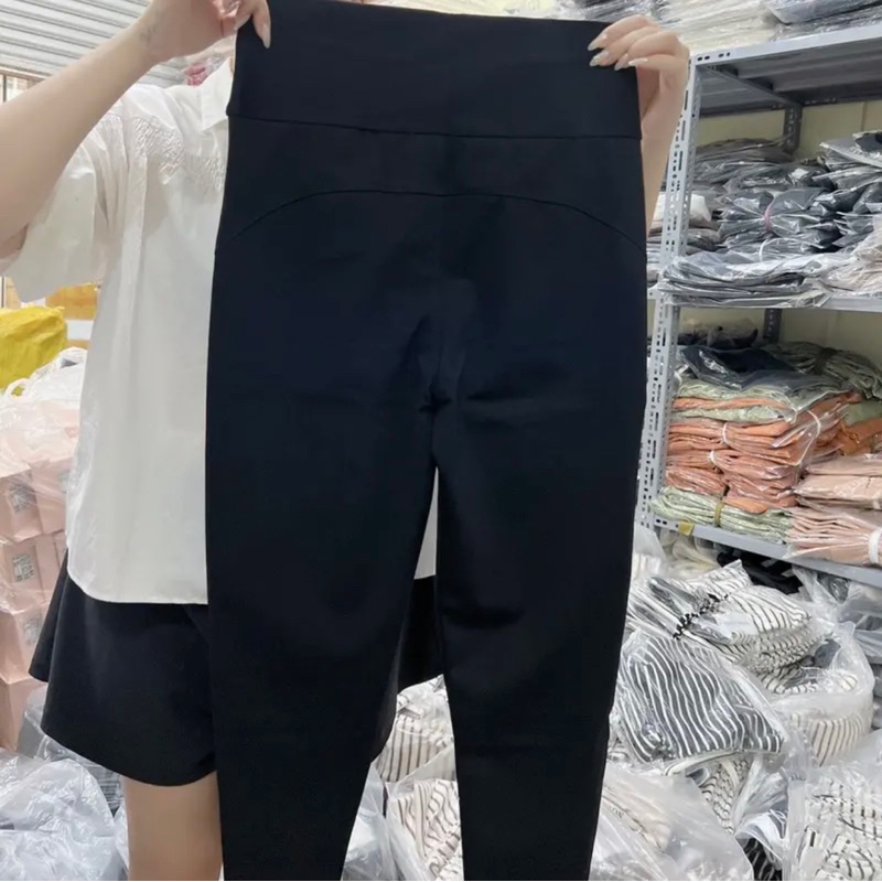 Quần legging chấm 3 cúc