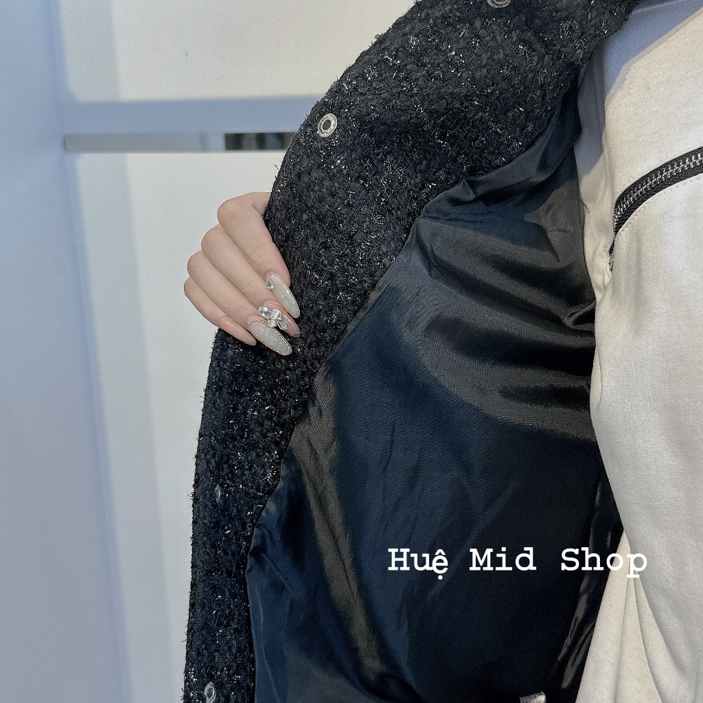 Áo khoác bomber T.H.O.M phối tay sọc trắng