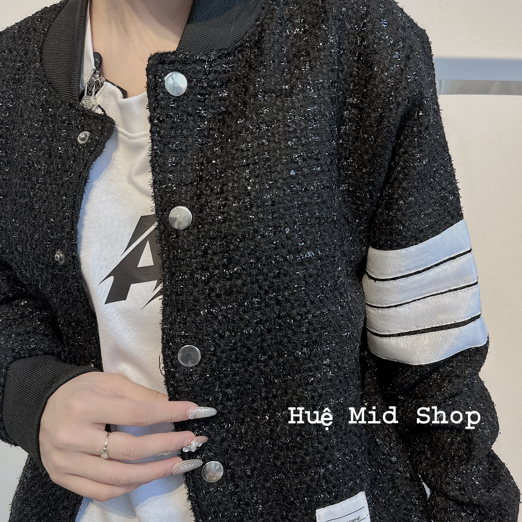 Áo khoác bomber T.H.O.M phối tay sọc trắng