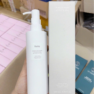 Gel Rửa Mặt Huxley Cleansing Gel Be Clean Be Moist 200ml