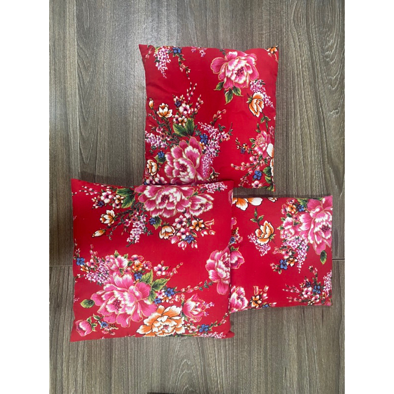 Đệm mèo thần tài vẫy tay và dây sạc điện mèo thần tài vẫy tay