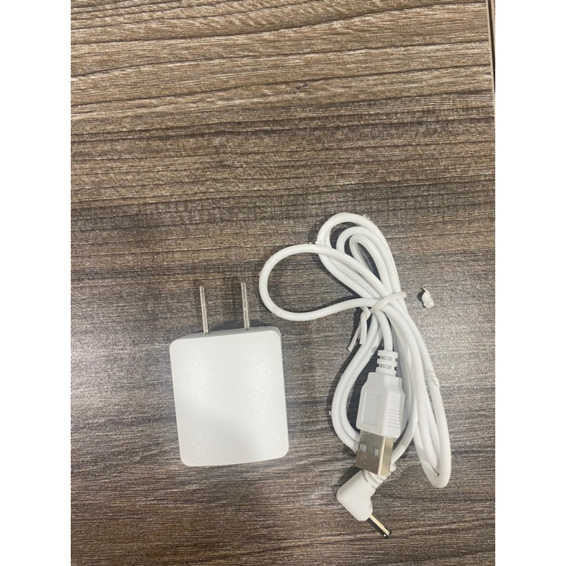 Đệm mèo thần tài vẫy tay và dây sạc điện mèo thần tài vẫy tay