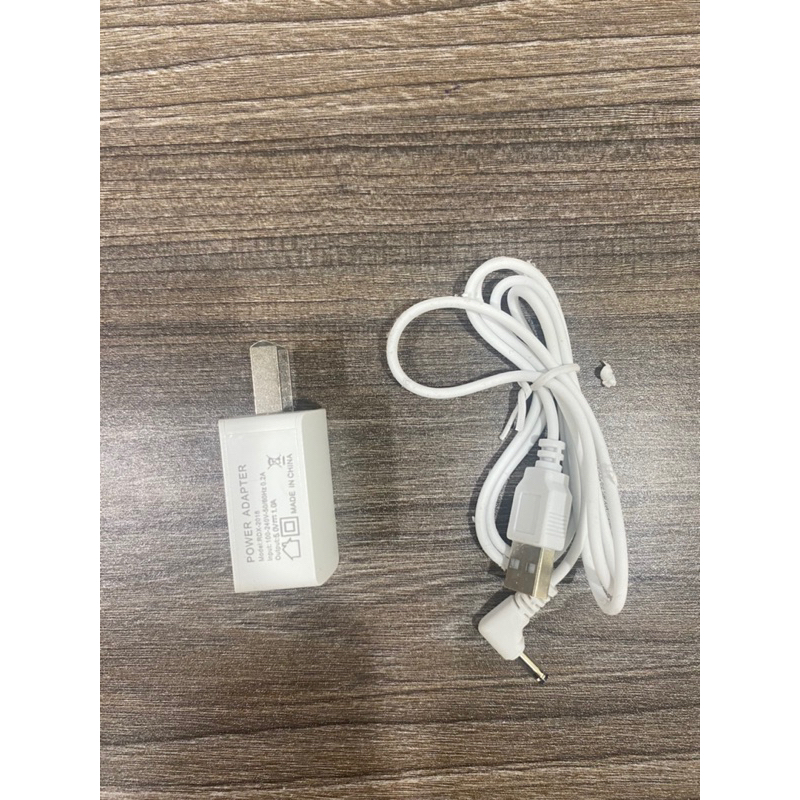 Đệm mèo thần tài vẫy tay và dây sạc điện mèo thần tài vẫy tay