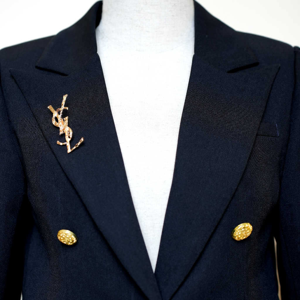 Áo vest nữ Vy Hoàng Nguyễn 80004 chất liệu trượt hàn  dáng ngắn kèm cài tag siêu sang chảnh