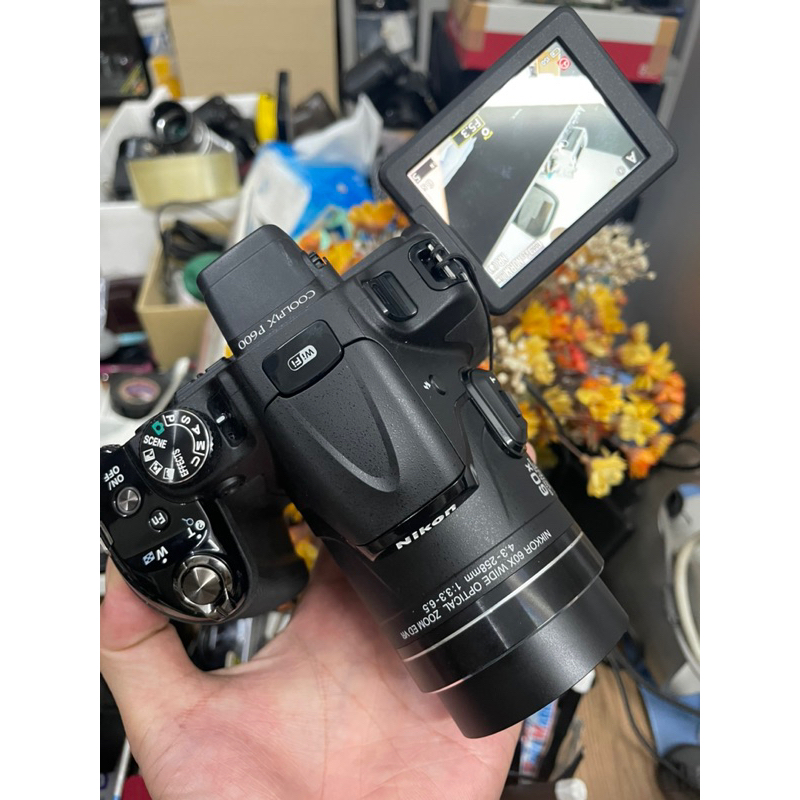 Máy ảnh siêu zoom Nikon CoolPix P600 có wifi