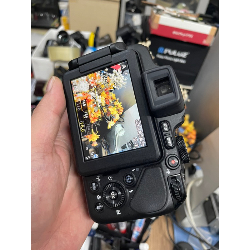 Máy ảnh siêu zoom Nikon CoolPix P600 có wifi