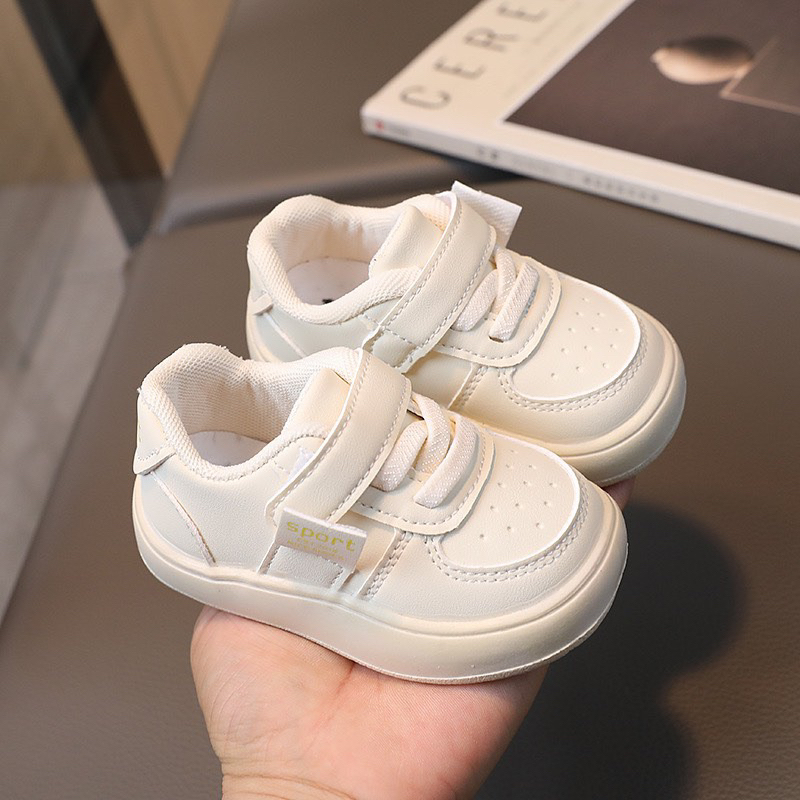 Giày thể thao Full Hộp Xịn Cho Bé Siêu Hot