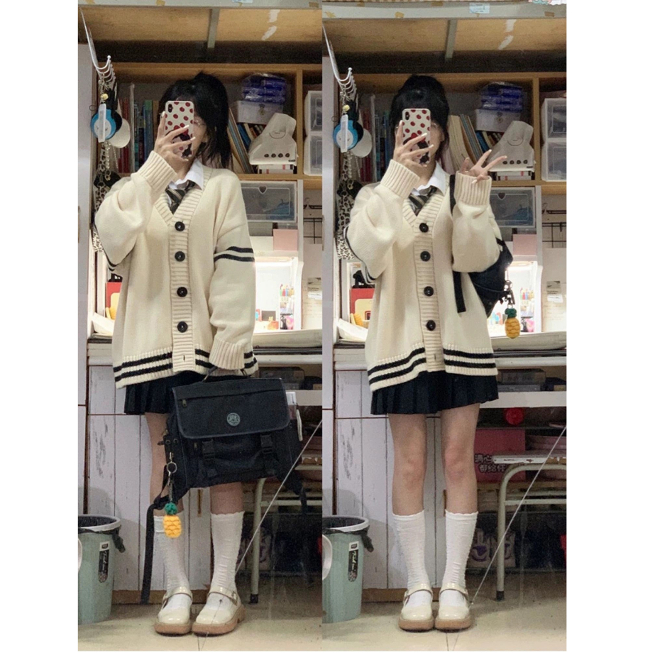 Áo khoác len cardigan màu be viền sọc ngang siêu xinh Maia 9916 P7K1