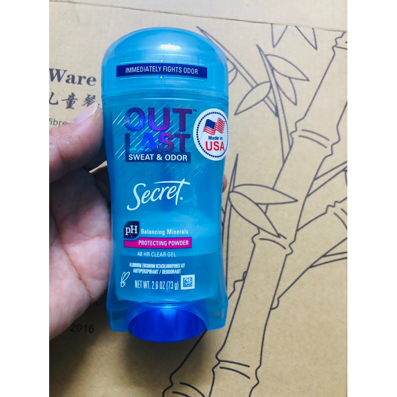 Gel Ngăn tiết mồ hôi và Khử mùi Secret 73g xuất xứ Mỹ