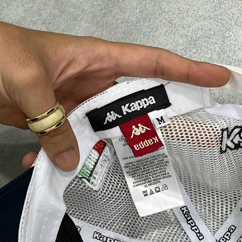 #𝗖𝗼́ 𝗸𝗶𝗲̂̉𝗺 𝗵𝗮̀𝗻𝗴 Nón lưỡi trai lưới hình người nam nữ cao cấp Unisex logo tag mac đầy đủ VNXK munondanchoi