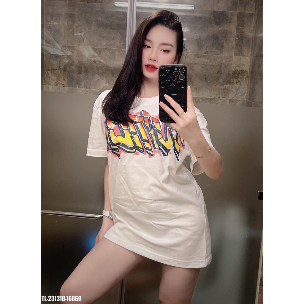 Áo thun LV in ngang ngực chất liệu cotton giữ form, form rộng tay lỡ cực dễ phối đồ cực đẹp co gian 4 chiều đẳng cấp