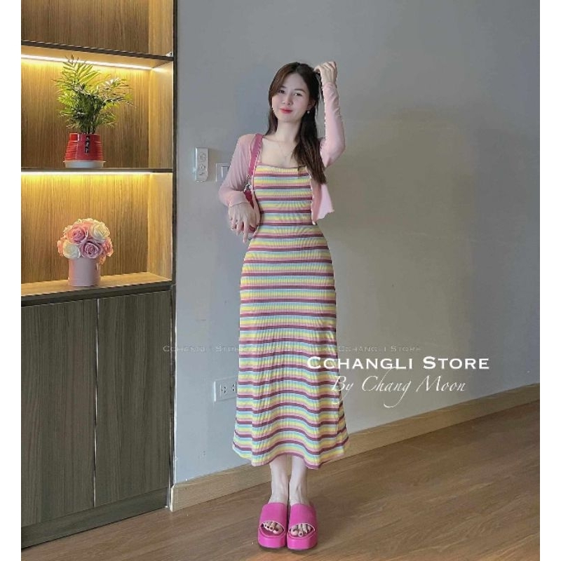 Sét váy 2 dây kẻ kèm áo cadigan mỏng