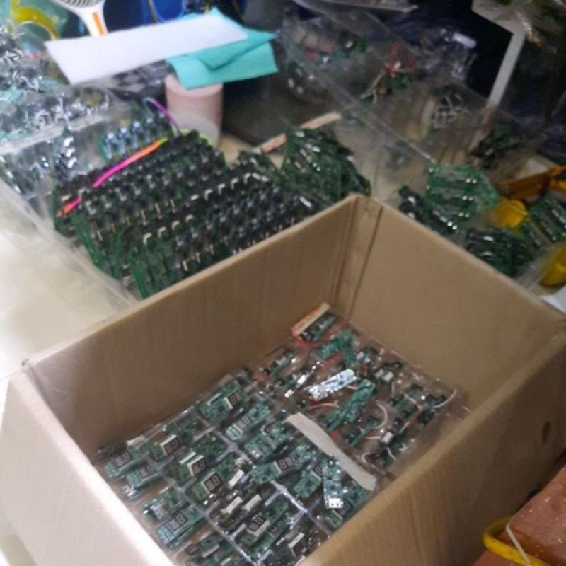 MẠCH PIN ÁO ĐIỀU HÒA CHÂN SẠC 8.4, RA 12V