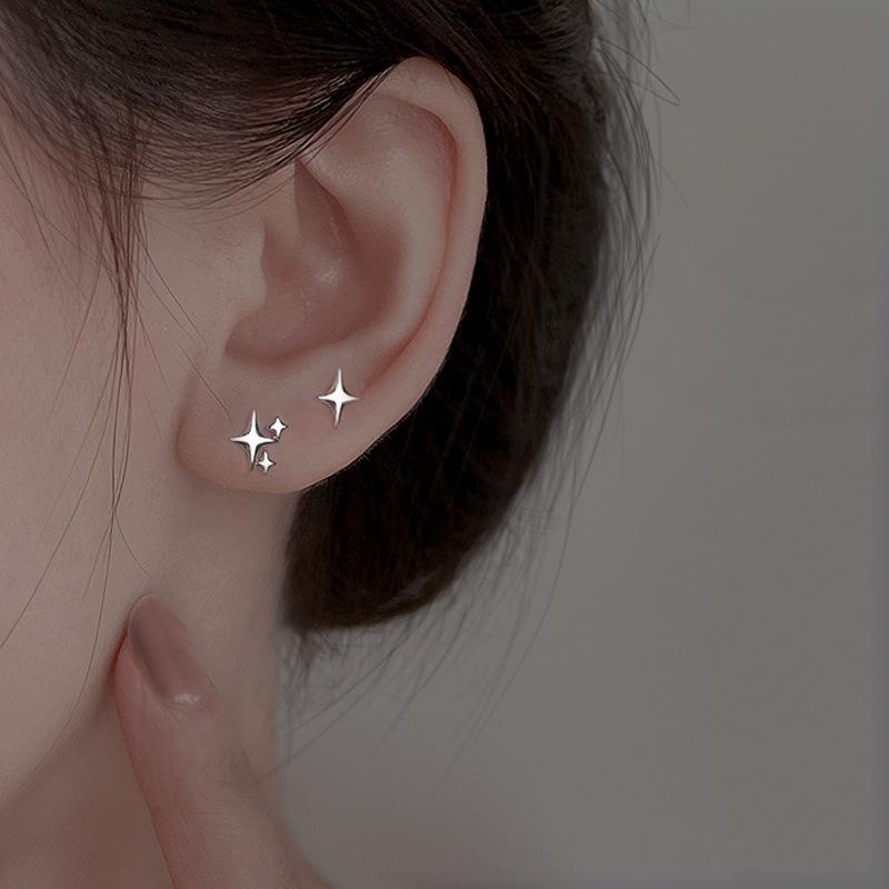 Khuyên tai mạ bạc dành cho nam và nữ hình ngôi sao