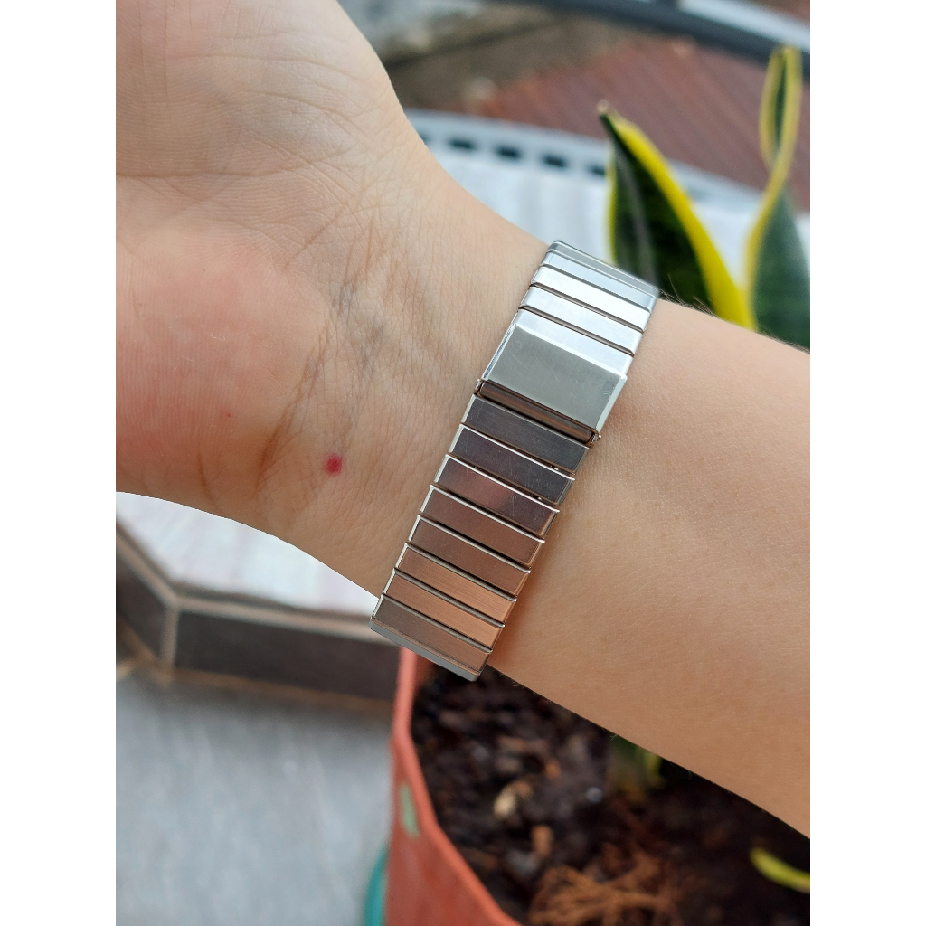 Đồng hồ nữ Citizen Forma mặt tank kính saphia chạy pin hàng Si