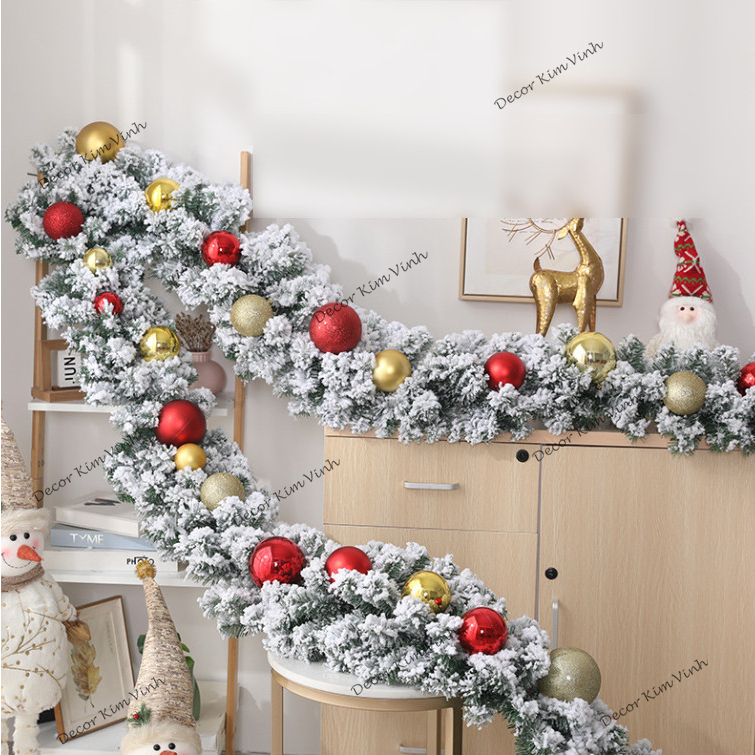 Dây Lá Thông Phủ Tuyết Kết Quả Châu B19 2.7m Trang Trí Giáng Sinh Noel