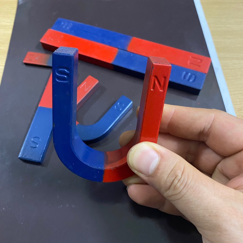 Nam châm chữ U. Nam châm chữ I
