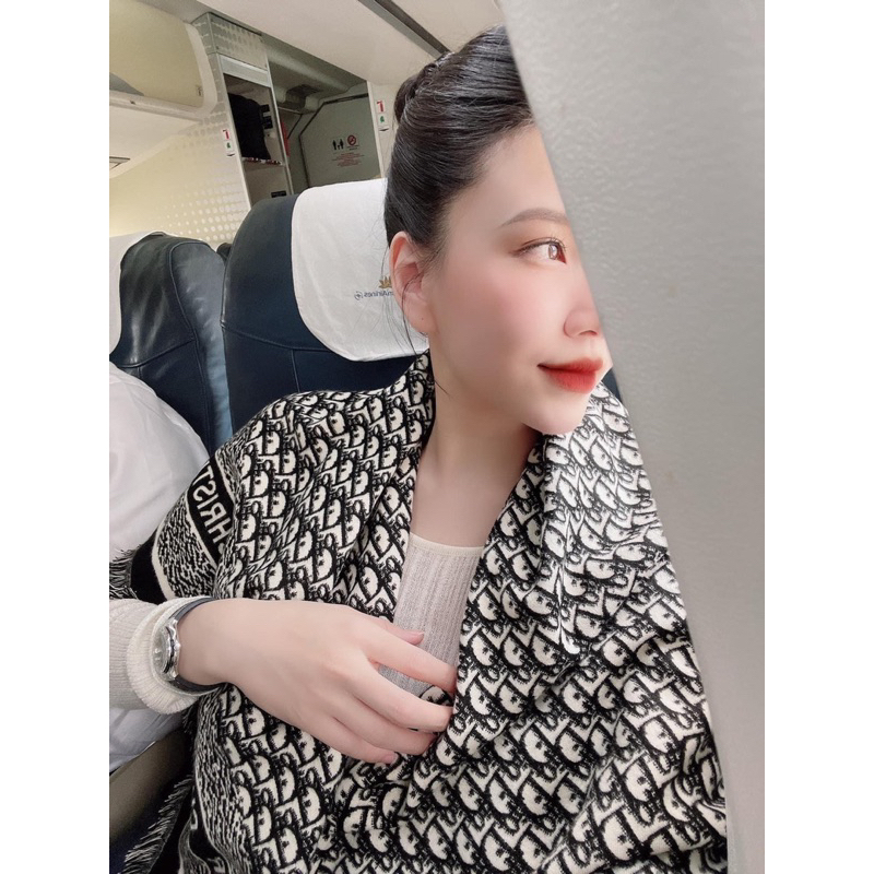 Khăn Len Diiorr Form To Rộng QC