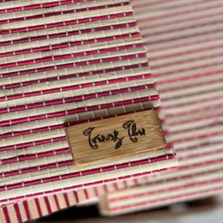 Tag tre Tết Trung Thu , Tết Sum Vầy, khắc tag tre logo theo yêu cầu, khắc tên thương hiệu bằng tre