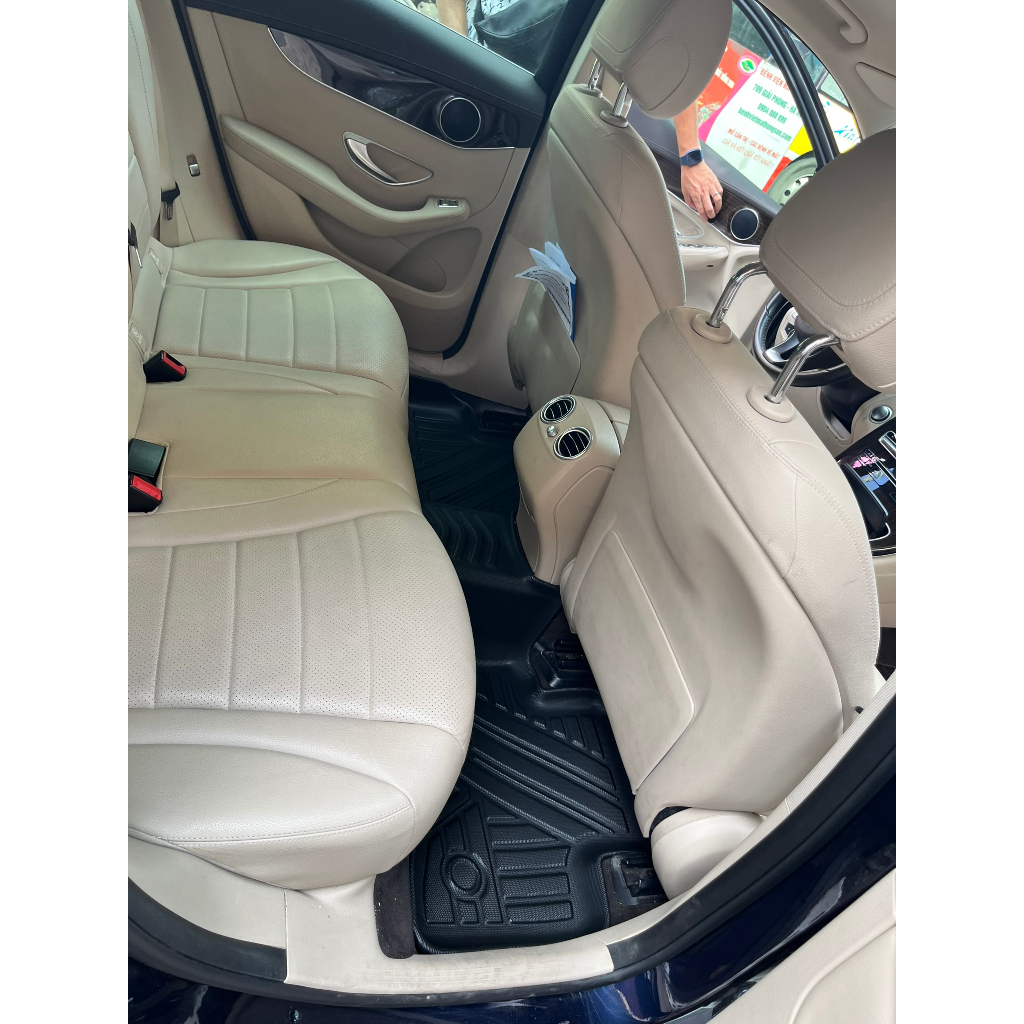 Mercedes C200/300 Thảm Sàn Xe TPE Chuẩn Form Xe Sang Trọng