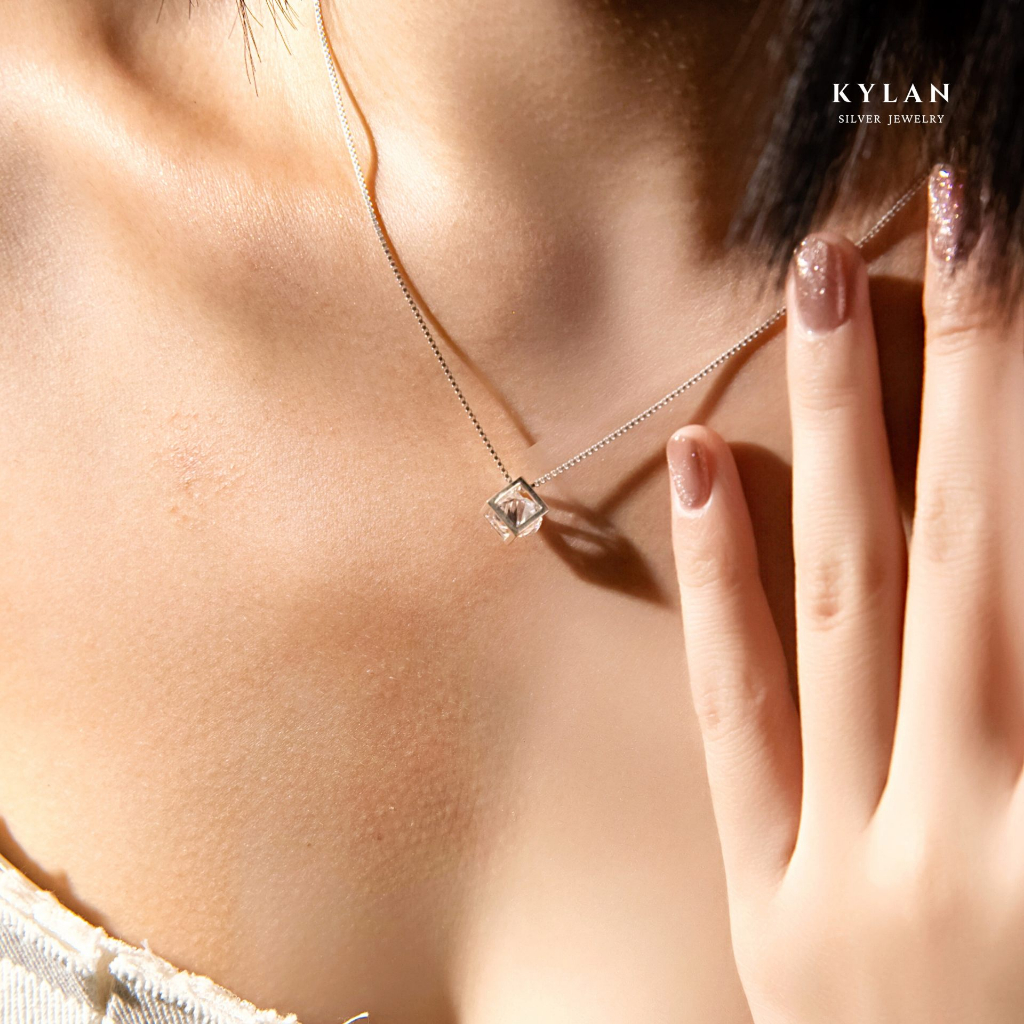 Dây Chuyền Bạc Nữ Kylan Silver KL2119 Khối Lập Phương Đá Tròn 8.0ly