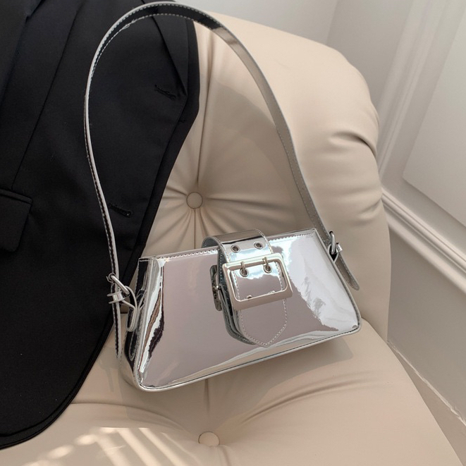 Túi xách nữ đeo vai da bóng khuy gài vuông to thời trang hottrend Hiếu Túi 8991