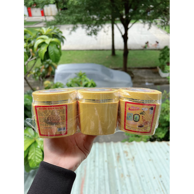 Kem dưỡng trắng da toàn thân hồng sâm white today 100g