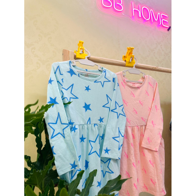 Váy Cat &Jack dài tay, túi ngang hông