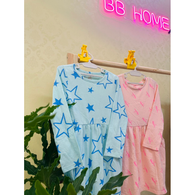 Váy Cat &Jack dài tay, túi ngang hông