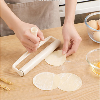 Dụng cụ cán bột có tay cầm R