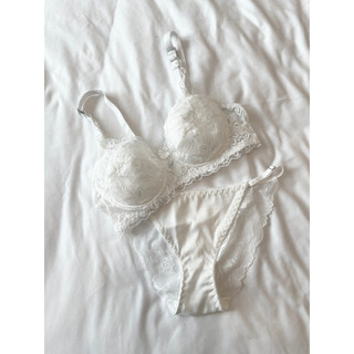 Bộ đồ lót ren có gọng, mút mỏng - quần lụa phối ren - Donna mix lụa 01