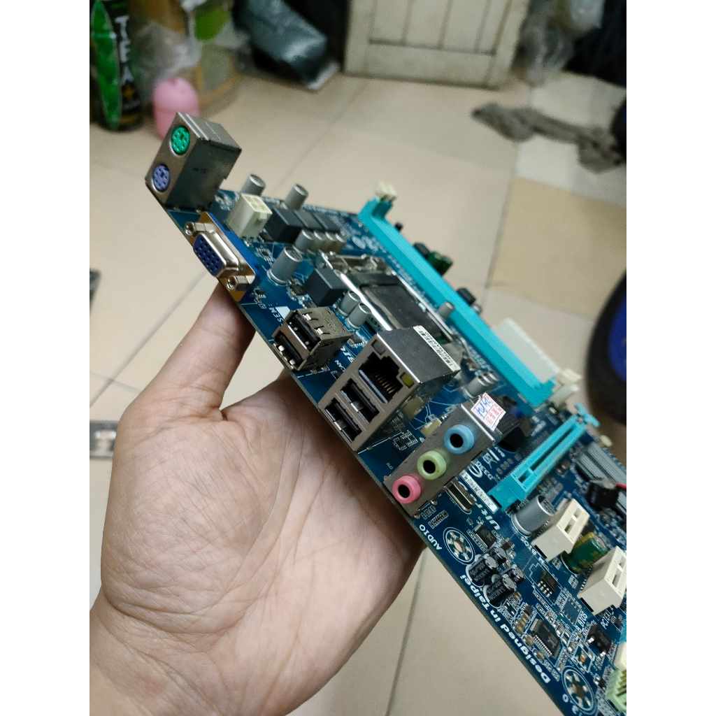 COMBO MAIN H61 ,I3 -2120 ,8G có chắn main và Fan.