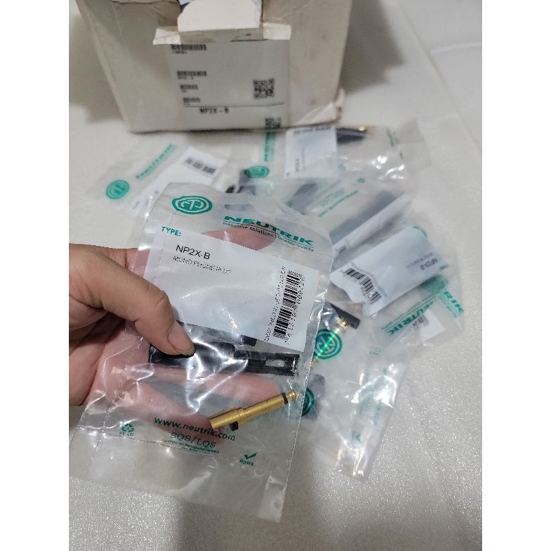 Jack NP2X-B neutrik 6.5mm chính hãng