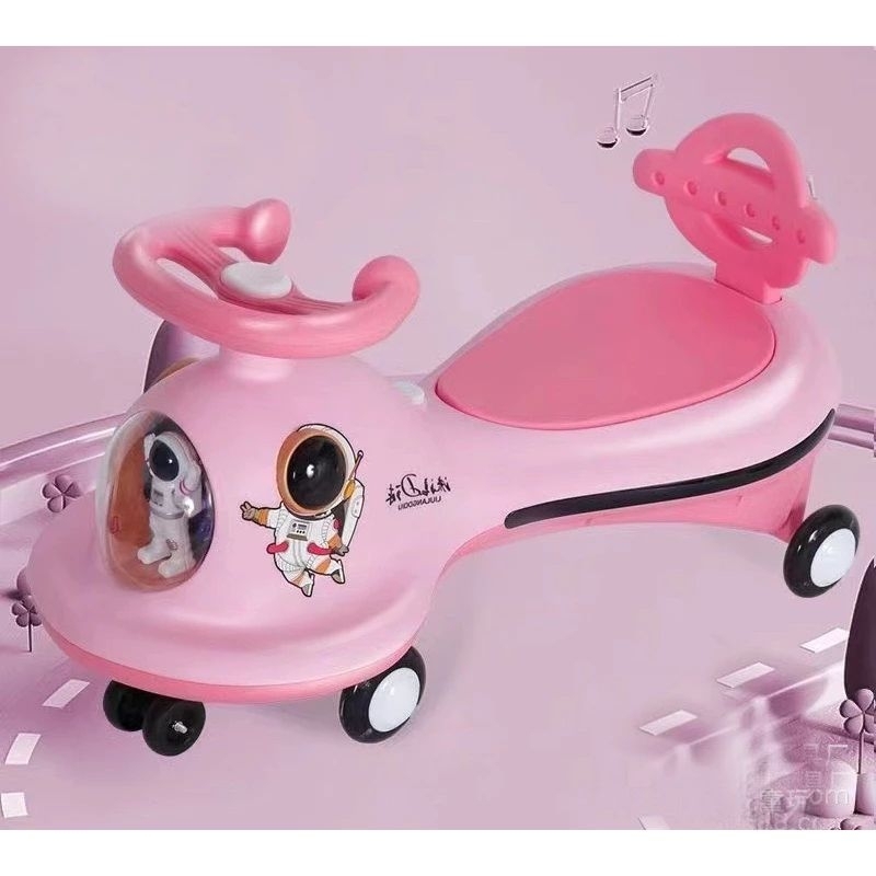 Xe lắc phi hành gia có đèn và nhạc cho bé