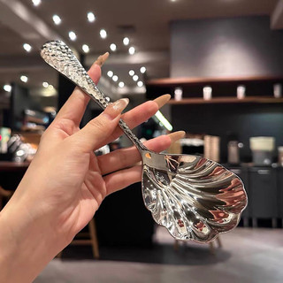 Vá, muỗng múc canh hình vỏ sò