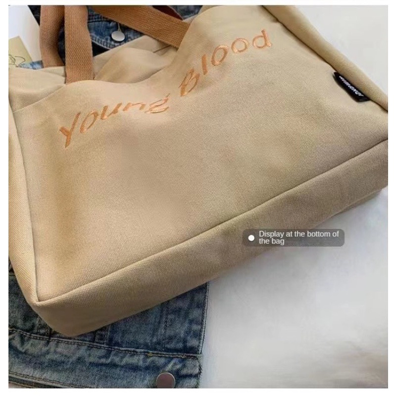 Túi tote túi đeo vai vải canvas chữ thêu Young Blood