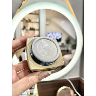 KEM FACE TUYẾT YẾN