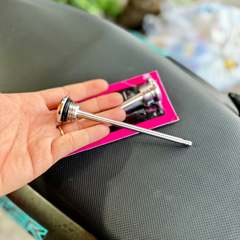 Nắp nhớt salaya có đuôi thăm nhớt Inox 304 Honda-Yamaha
