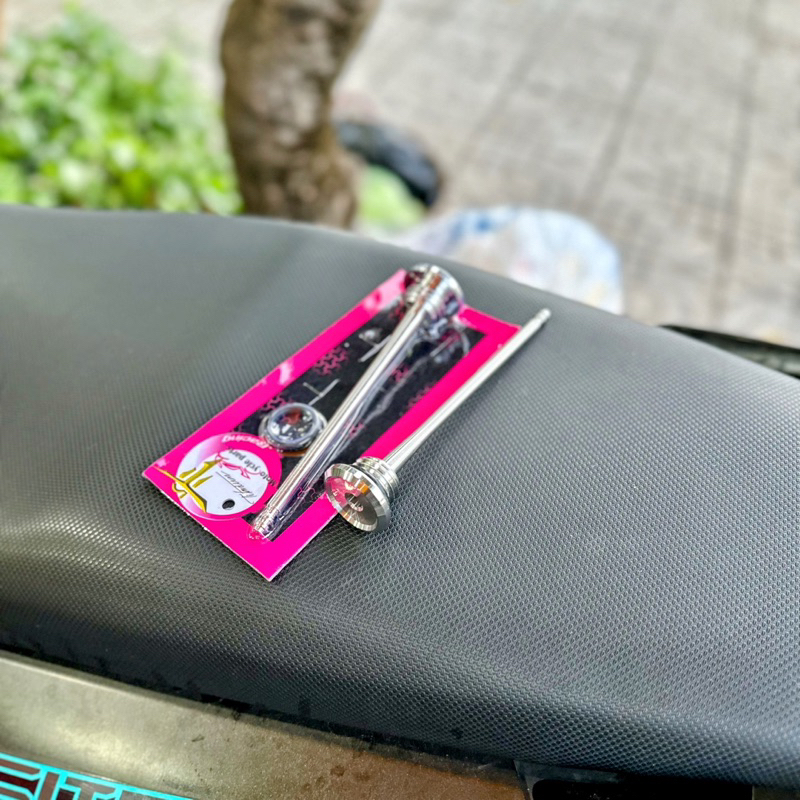 Nắp nhớt salaya có đuôi thăm nhớt Inox 304 Honda-Yamaha