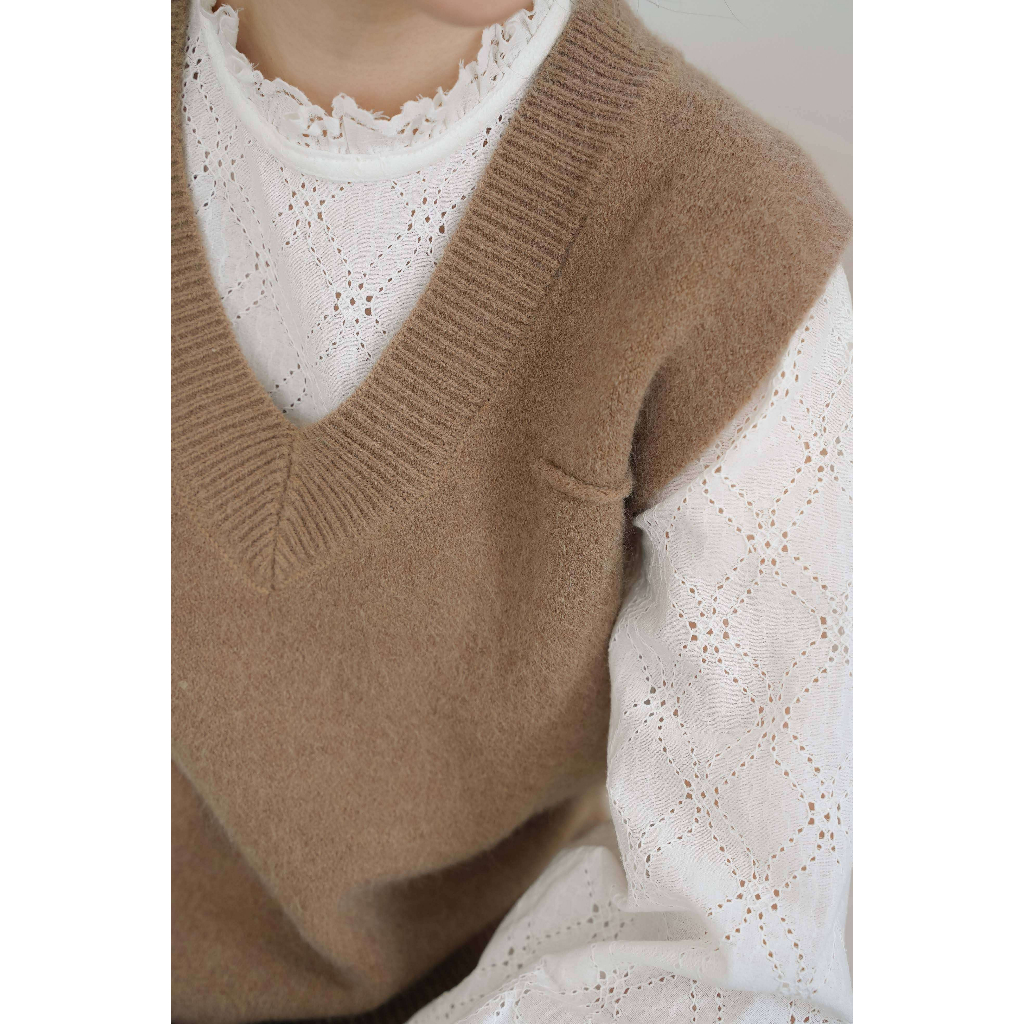 Áo len gile TheKnit Hàn cộc tay thu đông Shan