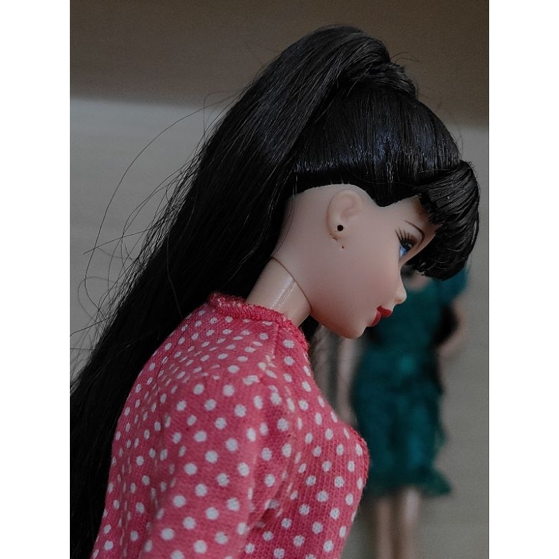 Búp bê barbie Melody basics top model