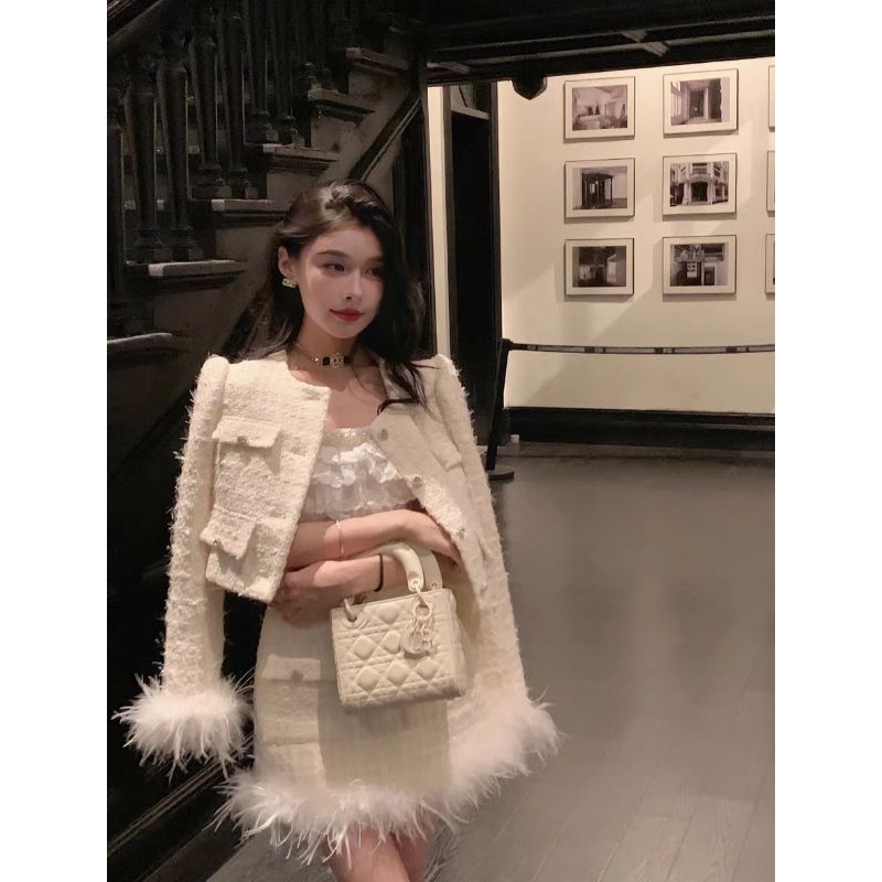 Sét váy dạ dài tay phối lông vũ