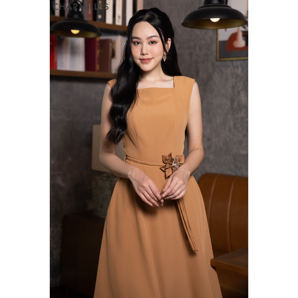 Đầm Charmilles Sát Nách Hoa Eo Cam Nhạt 22MD124CN
