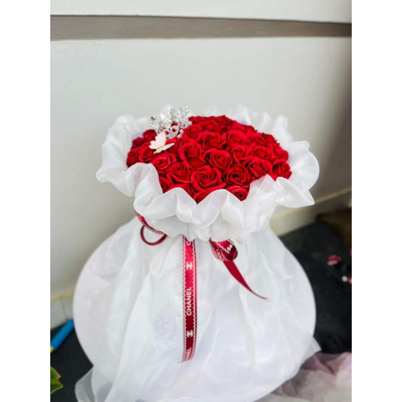 Bó 35 bông hoa sáp màu đỏ