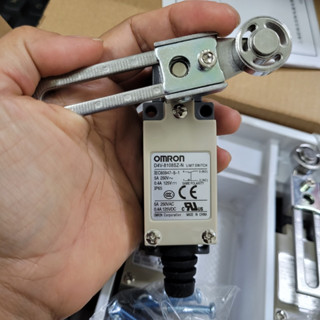 Công tắc hành trình OMRON D4V-8108SZ-N 5A 250VAC IP 65