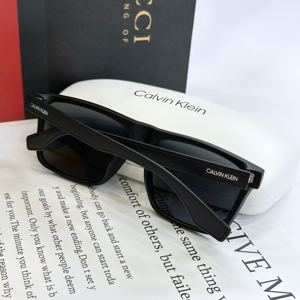 Mắt kính thời trang nam nữ Calvin Klein CK20521S-001