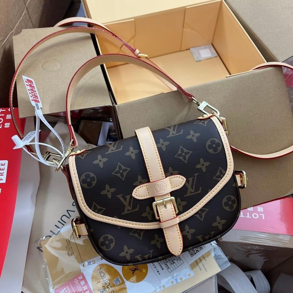 Túi xách nữ đeo chéo size 20cm hàng siêu đẹp full box sịn sò