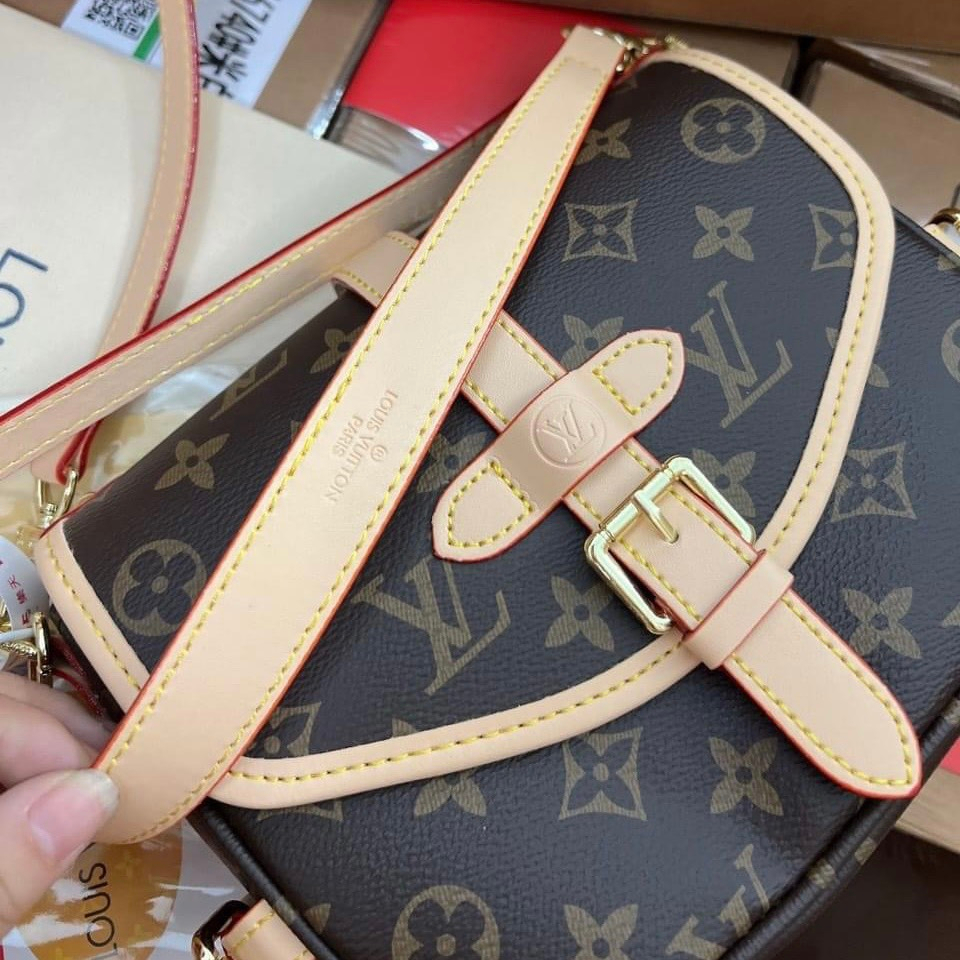 Túi xách nữ đeo chéo size 20cm hàng siêu đẹp full box sịn sò